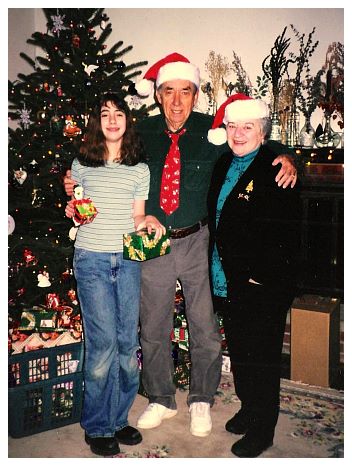 1998.. granddaughter Kate, Rob, and Bianca, in hats-of-the-year -- at Wendy's Watt Road house.jpg